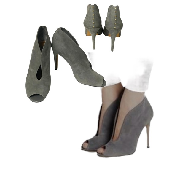 Halogen Gray Suede Ankle Boot Heel S 8.5 Women Peep Toe Vamp Coquette Chic Shoe - Picture 1 of 10